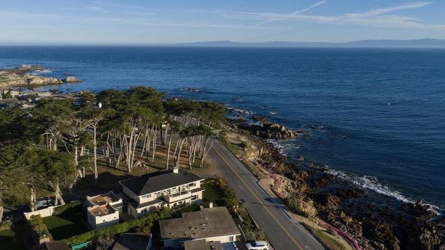 1051 Ocean View Boulevard, Pacific Grove, CA 93950