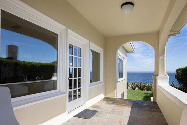 1051 Ocean View Boulevard, Pacific Grove, CA 93950