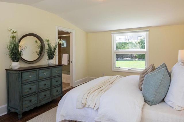 1051 Ocean View Boulevard, Pacific Grove, CA 93950