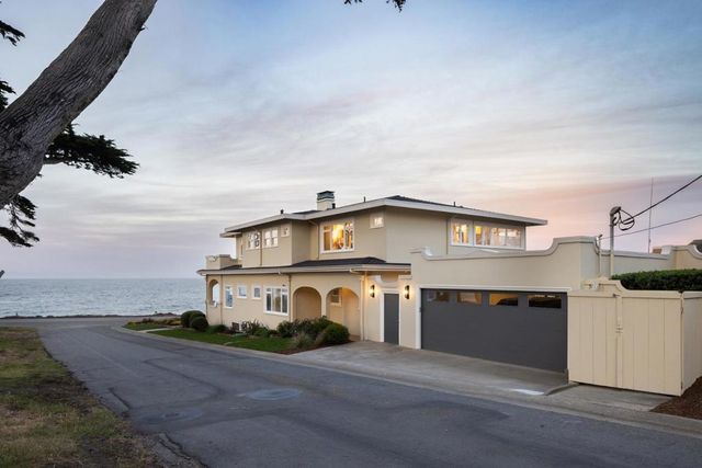 1051 Ocean View Boulevard, Pacific Grove, CA 93950