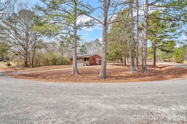 3489 Oakridge Road, Lancaster, SC 29720