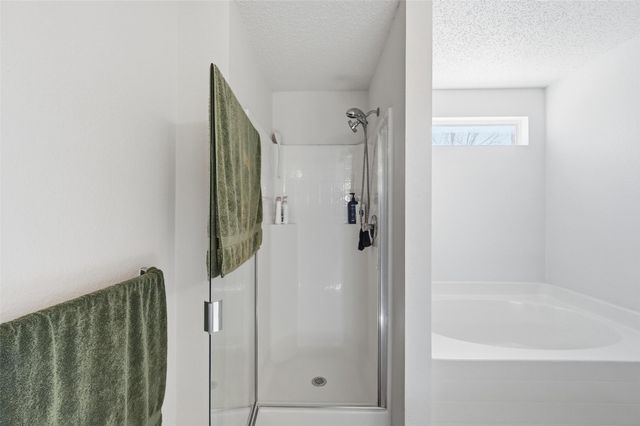 2215 Coyote Trail, Grand Prairie, TX 75052