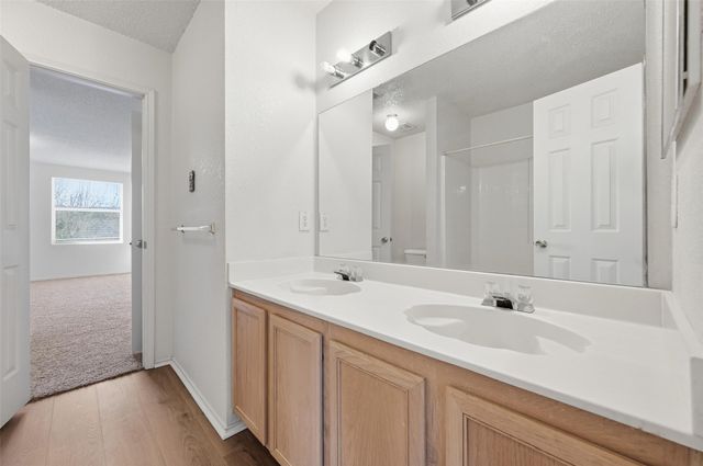 2215 Coyote Trail, Grand Prairie, TX 75052