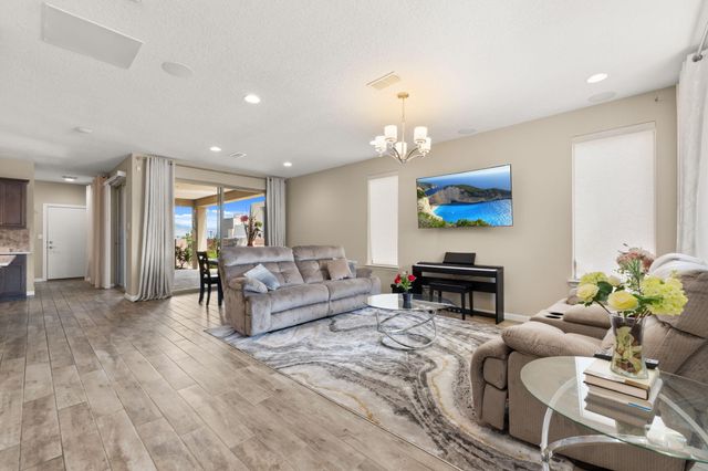 6326 Vista Del Bosque Drive NW, Albuquerque, NM 87120