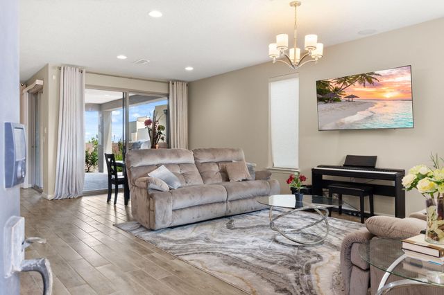 6326 Vista Del Bosque Drive NW, Albuquerque, NM 87120