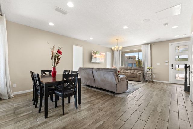 6326 Vista Del Bosque Drive NW, Albuquerque, NM 87120