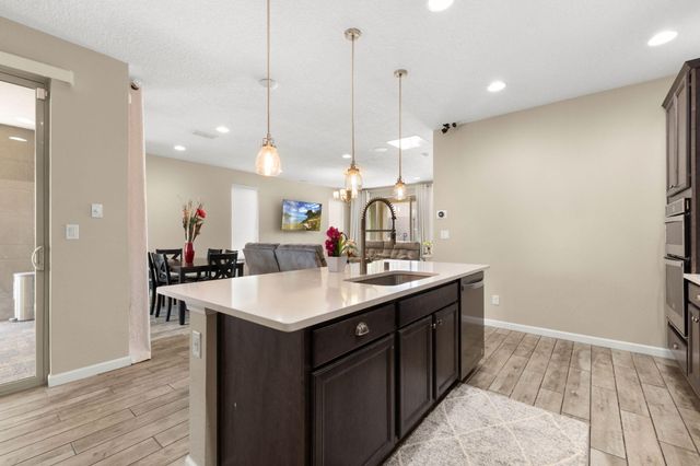6326 Vista Del Bosque Drive NW, Albuquerque, NM 87120