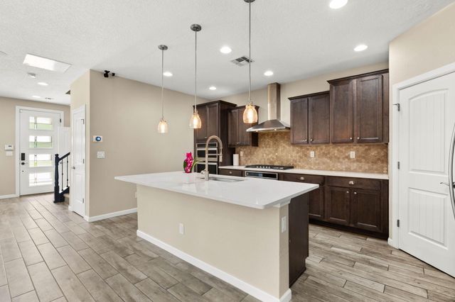 6326 Vista Del Bosque Drive NW, Albuquerque, NM 87120