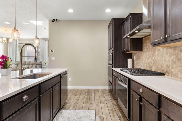 6326 Vista Del Bosque Drive NW, Albuquerque, NM 87120