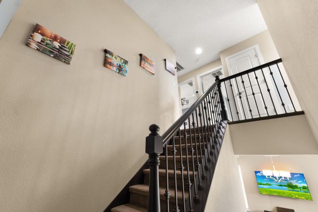 6326 Vista Del Bosque Drive NW, Albuquerque, NM 87120