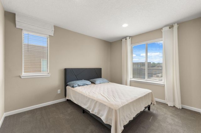 6326 Vista Del Bosque Drive NW, Albuquerque, NM 87120