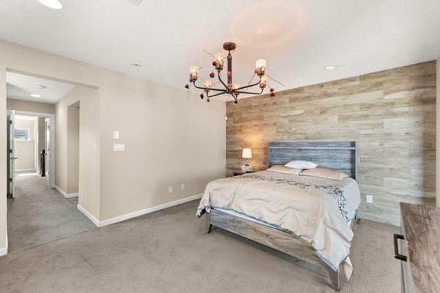 6326 Vista Del Bosque Drive NW, Albuquerque, NM 87120