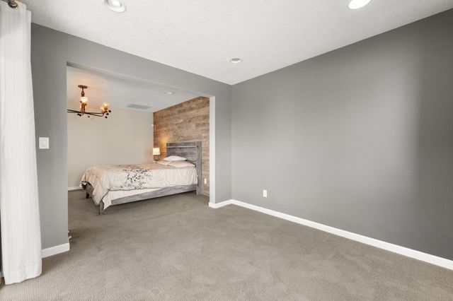 6326 Vista Del Bosque Drive NW, Albuquerque, NM 87120