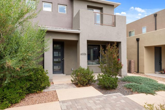 6326 Vista Del Bosque Drive NW, Albuquerque, NM 87120