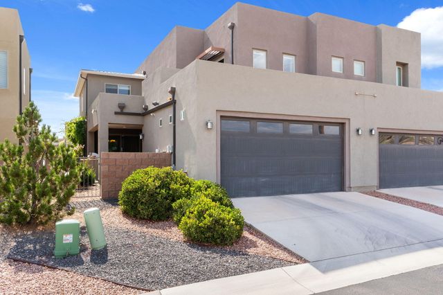 6326 Vista Del Bosque Drive NW, Albuquerque, NM 87120