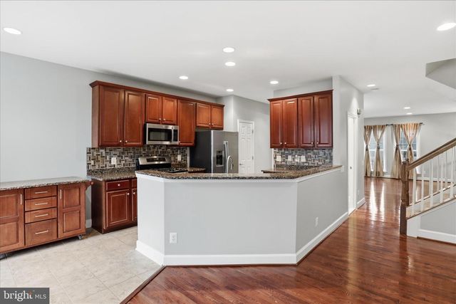 42906 BITTNER SQ, Ashburn, VA 20148