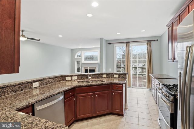 42906 BITTNER SQ, Ashburn, VA 20148