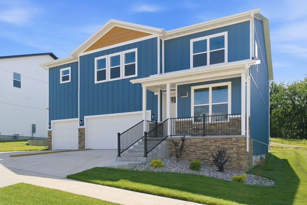 5337 S Dayton Avenue, Springfield, MO 65810