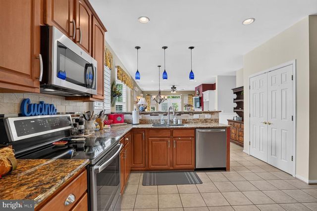 17451 FOUR SEASONS DR, Dumfries, VA 22025