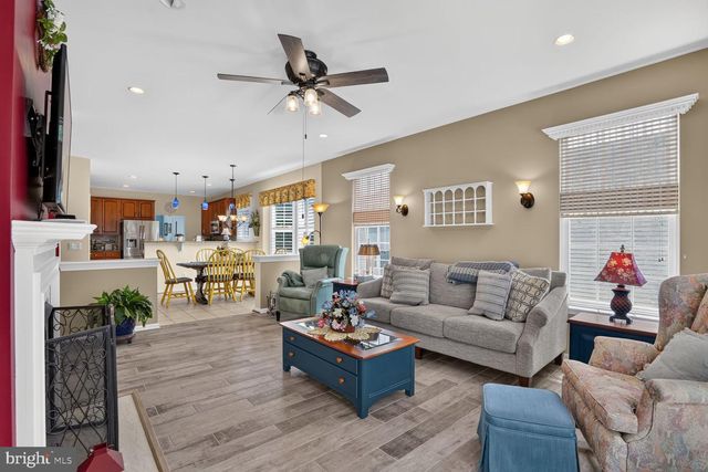 17451 FOUR SEASONS DR, Dumfries, VA 22025