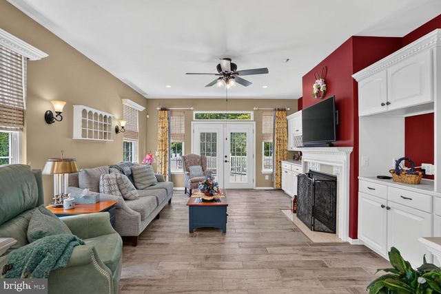 17451 FOUR SEASONS DR, Dumfries, VA 22025