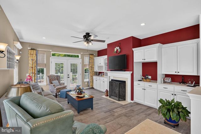 17451 FOUR SEASONS DR, Dumfries, VA 22025