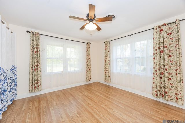 9875 Damuth Dr, Baton Rouge, LA 70815