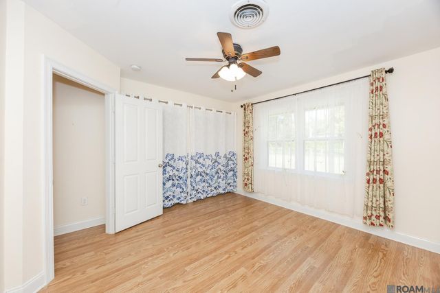 9875 Damuth Dr, Baton Rouge, LA 70815