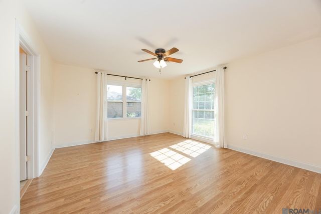 9875 Damuth Dr, Baton Rouge, LA 70815