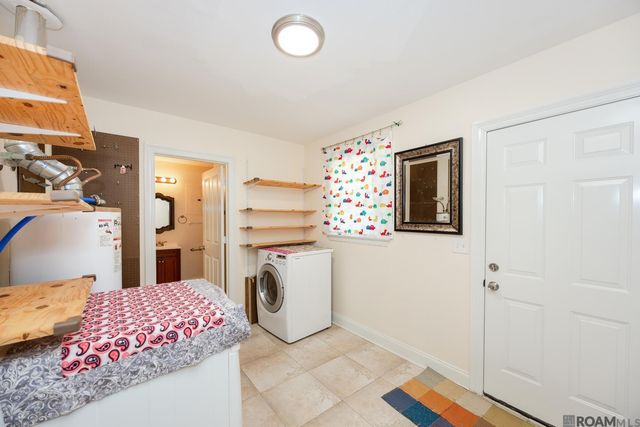 9875 Damuth Dr, Baton Rouge, LA 70815