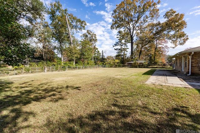 9875 Damuth Dr, Baton Rouge, LA 70815