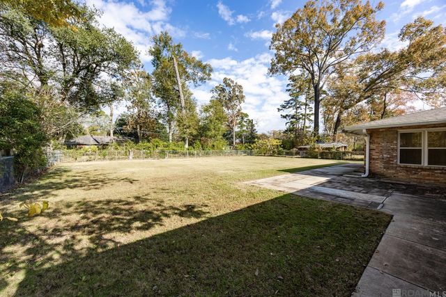 9875 Damuth Dr, Baton Rouge, LA 70815