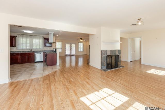 9875 Damuth Dr, Baton Rouge, LA 70815