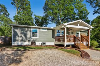 75 Glen View Road, Arden, NC 28704