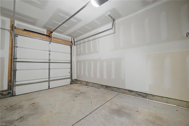 105 Prosperity CT, Williamsburg, VA 23188