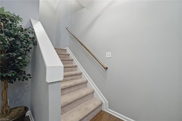 105 Prosperity CT, Williamsburg, VA 23188