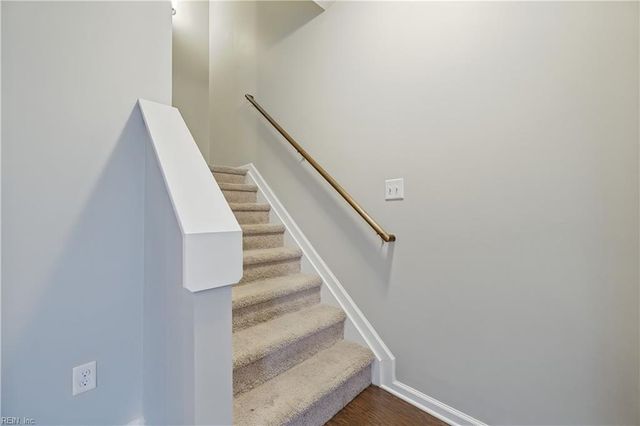 105 Prosperity CT, Williamsburg, VA 23188