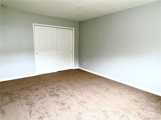 51 Woodlake Drive, Middletown, NY 10940