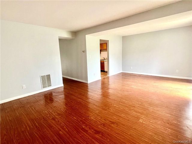 51 Woodlake Drive, Middletown, NY 10940