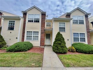 51 Woodlake Drive, Middletown, NY 10940