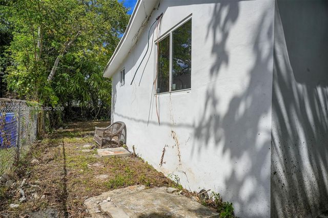 3637 Frow Ave, Miami, FL 33133