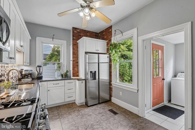 304 HILLSIDE AVE, Jenkintown, PA 19046