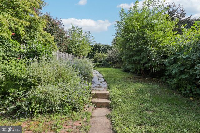 304 HILLSIDE AVE, Jenkintown, PA 19046