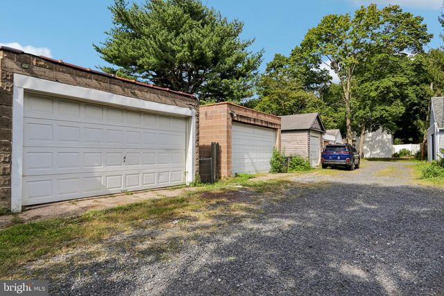 304 HILLSIDE AVE, Jenkintown, PA 19046