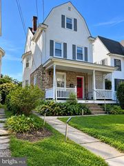 304 HILLSIDE AVE, Jenkintown, PA 19046