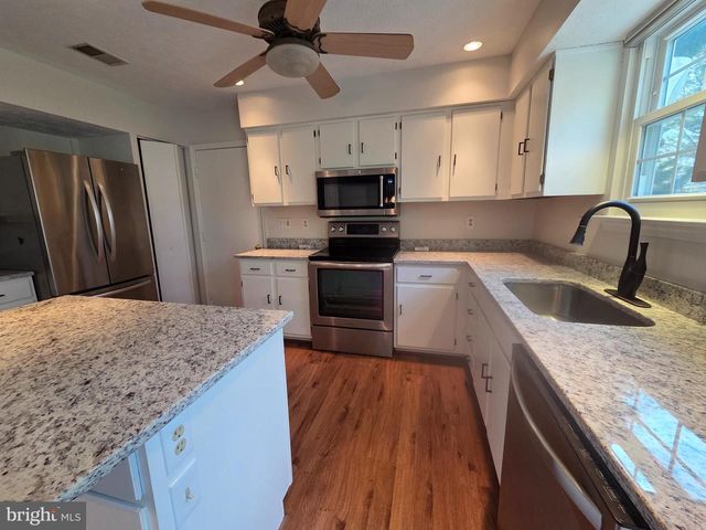 276 SOUTHDALE CT, Dunkirk, MD 20754