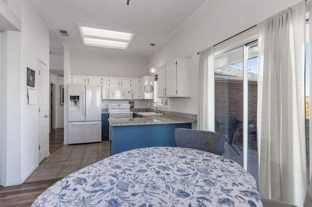 10331 Cedar Springs Place NW, Albuquerque, NM 87114