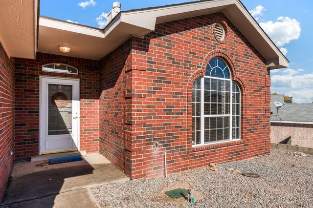 10331 Cedar Springs Place NW, Albuquerque, NM 87114