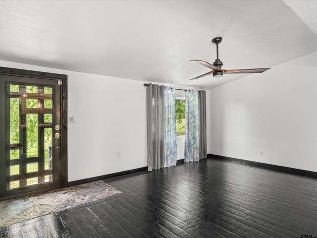 1333 Lupine Rd, Gilmer, TX 75644