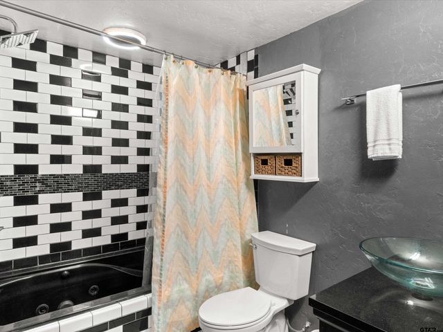 1333 Lupine Rd, Gilmer, TX 75644